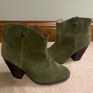 Vince Canute Green suede bootie